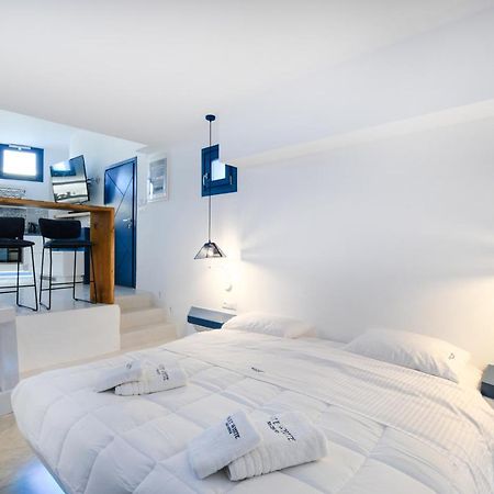 Blue White Residence Monolitos Zewnętrze zdjęcie